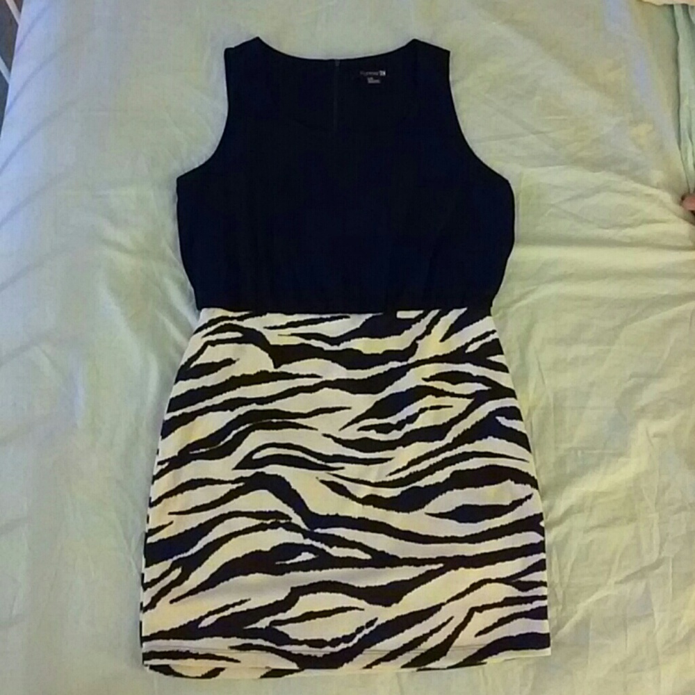 COPY - Black and white sexy print short dress